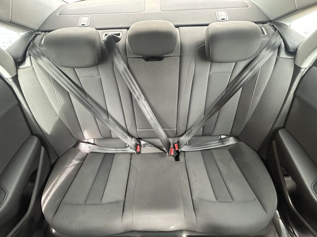 2017 AUDI A4 - Photo 11