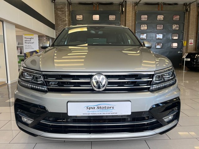 2018 Volkswagen Tiguan 2L R-Line 5dr - Photo 2