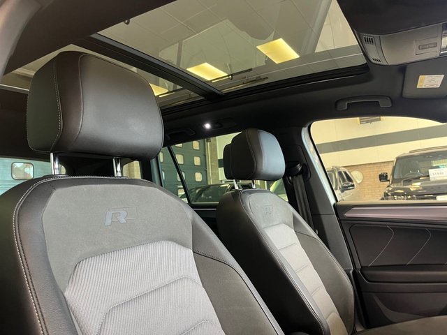 2018 Volkswagen Tiguan 2L R-Line 5dr - Photo 11