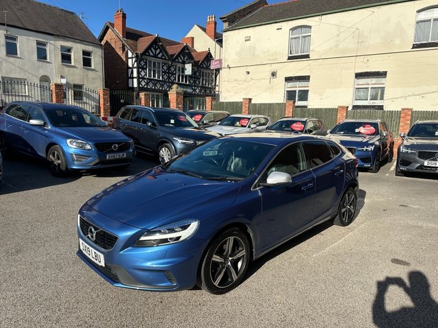 2019 Volvo V40 2L R-Design Edition 5dr - Photo 2