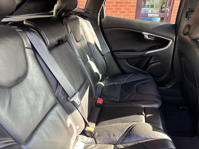 2019 Volvo V40 2L R-Design Edition 5dr - Photo 7