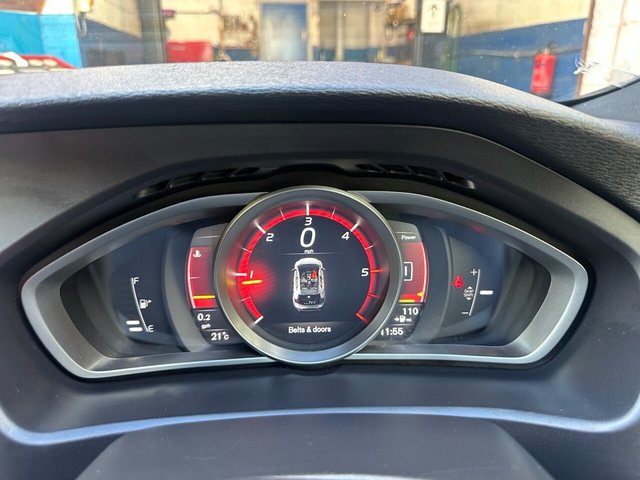 2019 Volvo V40 2L R-Design Edition 5dr - Photo 9