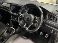 USED 2018 68 VOLKSWAGEN T-ROC 1.5 TSI GPF EVO R-Line SUV 5dr Petrol Manual Euro 6 (s/s) (150 ps) +NATIONWIDE DELIVERY AVAILABLE+