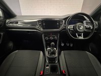 USED 2018 68 VOLKSWAGEN T-ROC 1.5 TSI GPF EVO R-Line SUV 5dr Petrol Manual Euro 6 (s/s) (150 ps) +NATIONWIDE DELIVERY AVAILABLE+