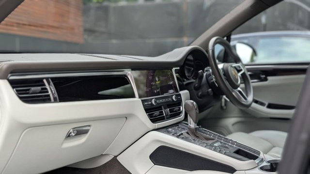 2019 PORSCHE MACAN 2019 3.0T V6 S SUV 5dr Petrol PDK 4WD Euro 6 (s/s) (354 ps) - Photo 12