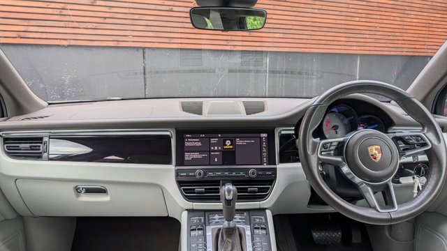 2019 PORSCHE MACAN 2019 3.0T V6 S SUV 5dr Petrol PDK 4WD Euro 6 (s/s) (354 ps) - Photo 2
