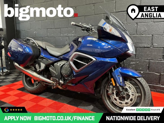 View our TRIUMPH TROPHY 1200