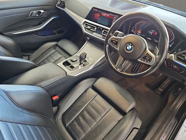 2021 BMW 3 Series 3L M Sport 4dr - Photo 5