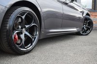 USED 2019 19 ALFA ROMEO GIULIA 2.9 V6 Bi-Turbo Quadrifoglio Saloon 4dr Petrol Auto Euro 6 (s/s) (510 ps) POWER SEATS / 19" 5-HOLE / FSH
