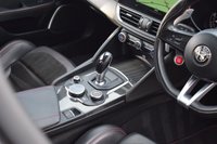 USED 2019 19 ALFA ROMEO GIULIA 2.9 V6 Bi-Turbo Quadrifoglio Saloon 4dr Petrol Auto Euro 6 (s/s) (510 ps) POWER SEATS / 19" 5-HOLE / FSH