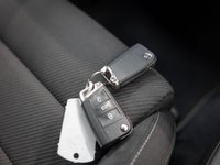 USED 2020 70 VOLKSWAGEN GOLF 2.0 TSI R Hatchback 5dr Petrol DSG 4Motion Euro 6 (s/s) (300 ps) FINANCE FROM 8.9% APR