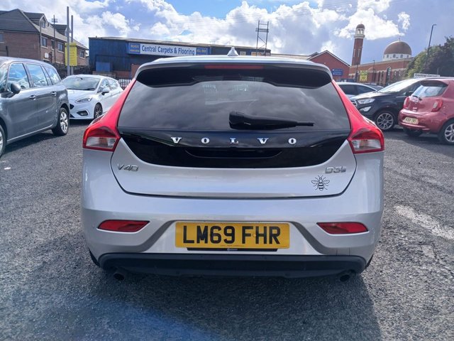 2019 VOLVO V40 - Photo 10