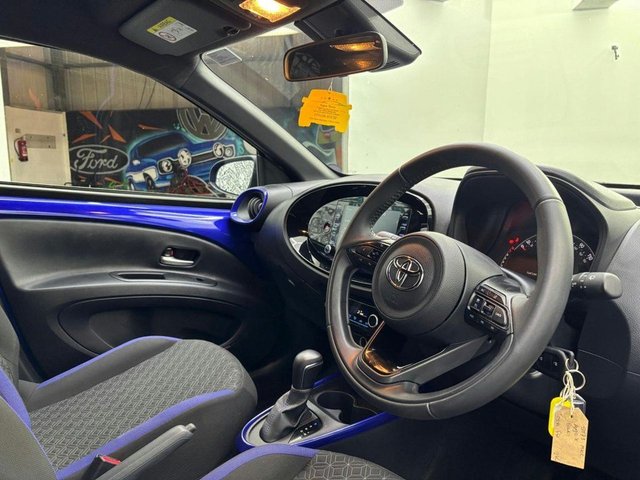 2023 Toyota Aygo X 1L Edge 5dr - Photo 12