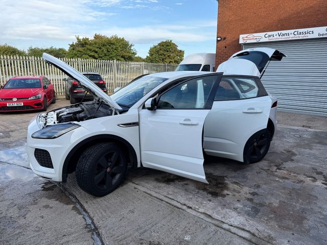 2018 JAGUAR E-PACE - Photo 8