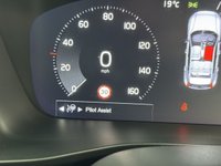 USED 2020 70 VOLVO XC40 2.0 B4 MHEV Inscription Pro SUV 5dr Petrol Hybrid Auto Euro 6 (s/s) (197 ps) Panoramic /360 Cam / Driver Assist