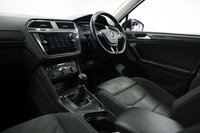 USED 2018 18 VOLKSWAGEN TIGUAN 2.0 TDI SEL Euro 6 (s/s) 5dr Panoramic Roof