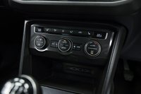 USED 2018 18 VOLKSWAGEN TIGUAN 2.0 TDI SEL Euro 6 (s/s) 5dr Panoramic Roof