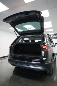 USED 2018 18 VOLKSWAGEN TIGUAN 2.0 TDI SEL Euro 6 (s/s) 5dr Panoramic Roof