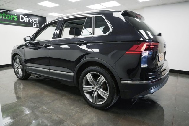 2018 VOLKSWAGEN TIGUAN 2.0 TDI SEL Euro 6 (s/s) 5dr - Photo 5