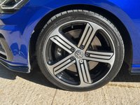 USED 2020 20 VOLKSWAGEN GOLF 2.0 TSI R Hatchback 5dr Petrol DSG 4Motion Euro 6 (s/s) (300 ps) CAR PLAY + ADAPTIVE CRUISE + HFS