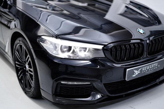 2017 BMW 5 SERIES - Photo 8