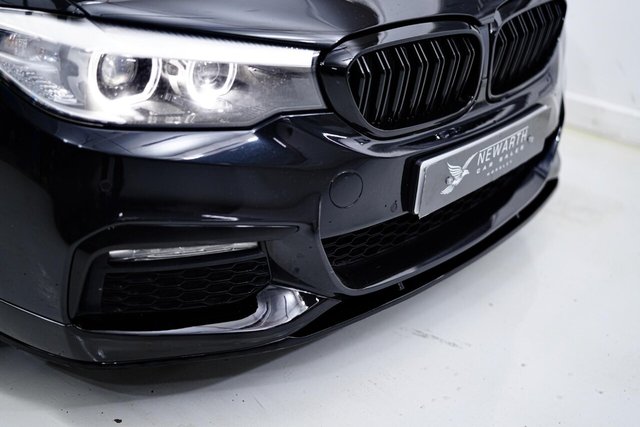 2017 BMW 5 SERIES - Photo 9
