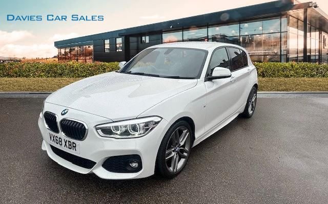 2018 BMW 1 Series 1.5L M Sport 5dr - Photo 2