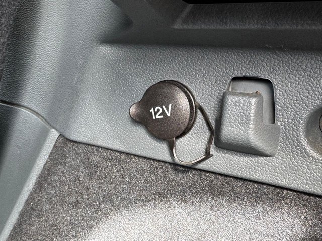 2014 Ford C-Max 1.6L Zetec 5dr - Photo 9
