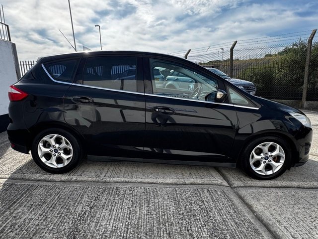 2014 Ford C-Max 1.6L Zetec 5dr - Photo 12