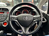 USED 2015 15 HONDA JAZZ 1.4 i-VTEC ES Plus Hatchback 5dr Petrol CVT Euro 5 (99 ps) 
