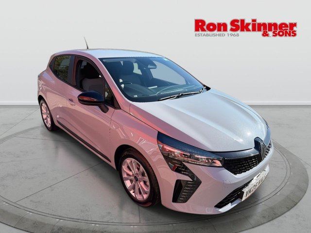 2025 25 RENAULT CLIO 1.6 E-TECH evolution Hatchback 5dr Petrol Hybrid Auto Euro 6 (s/s) (145 ps) 