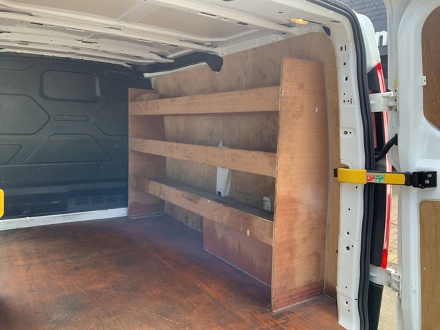 2021 Ford Transit Custom 2L Leader 5dr - Photo 12