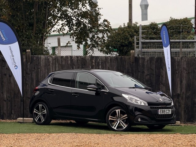 2019 PEUGEOT 208 - Photo 11