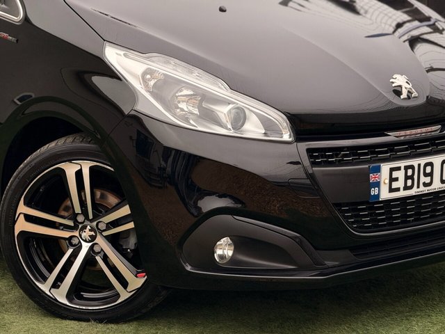 2019 PEUGEOT 208 - Photo 5