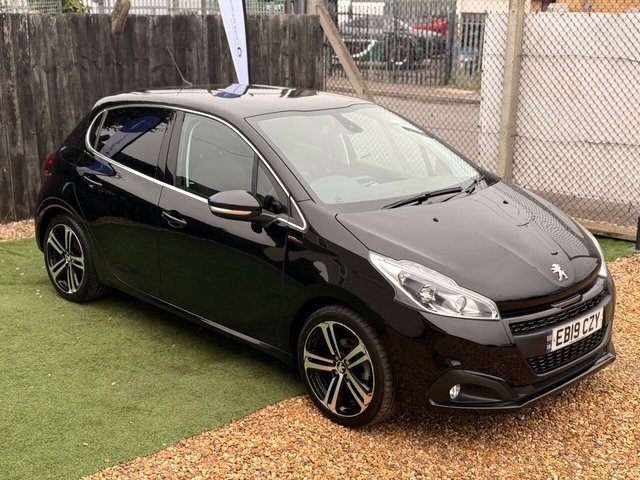 2019 PEUGEOT 208 - Photo 9