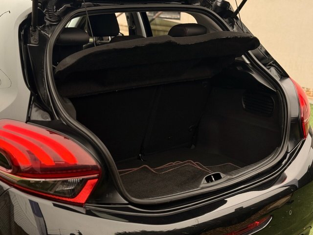 2019 PEUGEOT 208 - Photo 4