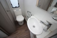 USED 2015 STERLING ECCLES SOLITAIRE SE End Washroom Fixed Single Beds