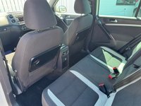 USED 2014 64 VOLKSWAGEN TIGUAN 2.0 TDI BlueMotion Tech R-Line SUV 5dr Diesel Manual 4WD Euro 5 (s/s) (Nav) (140 ps) 