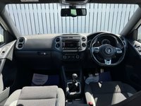 USED 2014 64 VOLKSWAGEN TIGUAN 2.0 TDI BlueMotion Tech R-Line SUV 5dr Diesel Manual 4WD Euro 5 (s/s) (Nav) (140 ps) 