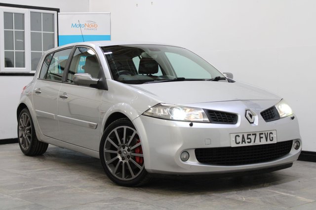 View our RENAULT MEGANE
