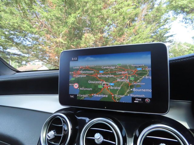 2015 Mercedes-Benz GLC - Photo 11