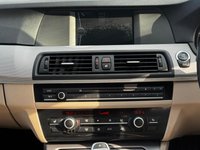USED 2012 12 BMW 5 SERIES 2.0 520d M Sport Touring Steptronic Euro 5 (s/s) 5dr CREAM INTERIOR PDC H SEATS ETC