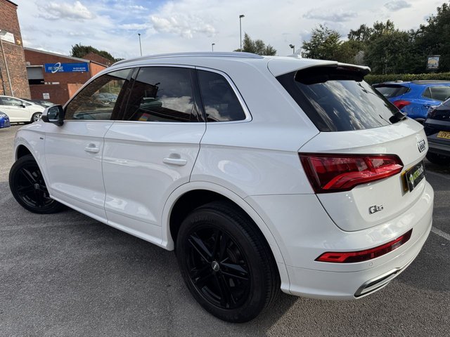2017 AUDI Q5 2017 2.0 TDI S line SUV 5dr Diesel S Tronic quattro - Photo 3