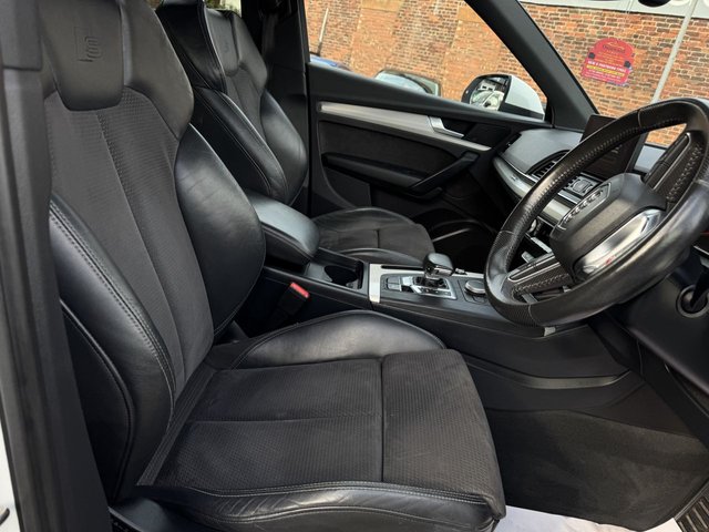 2017 AUDI Q5 2017 2.0 TDI S line SUV 5dr Diesel S Tronic quattro - Photo 9
