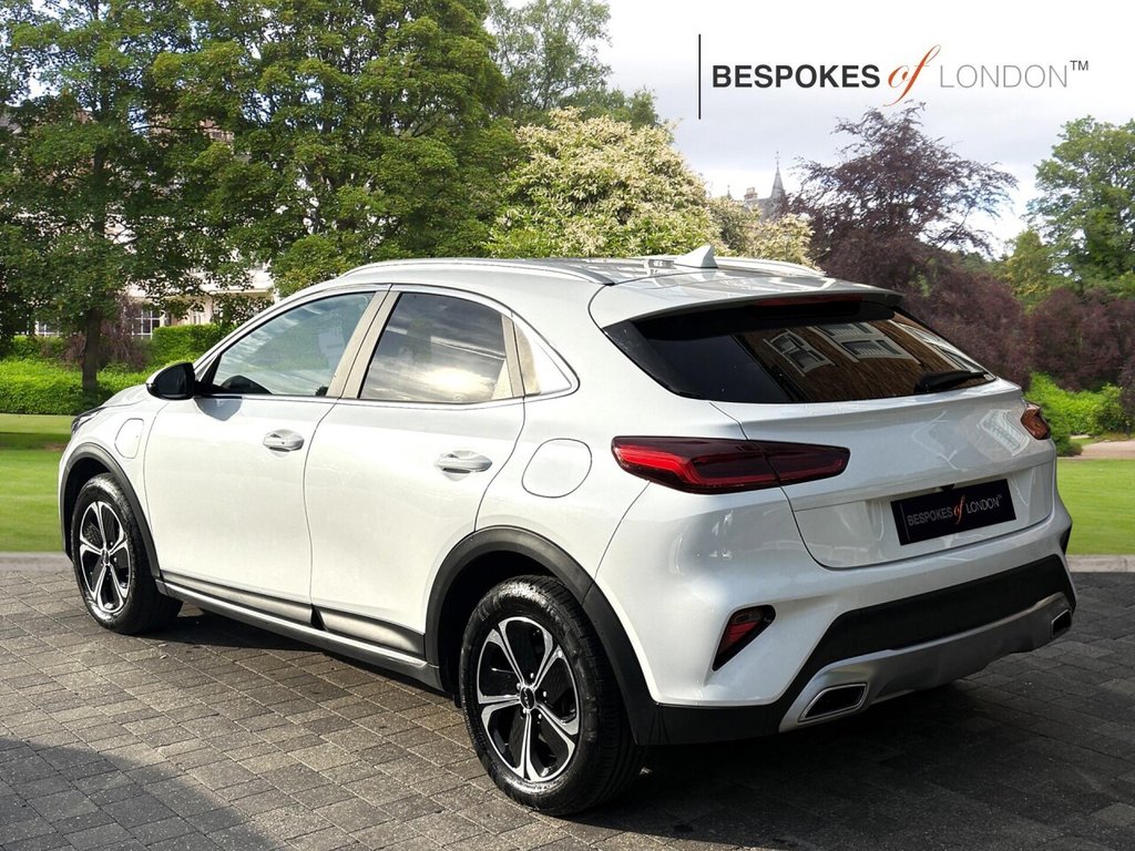 USED 2022 22 KIA XCEED 1.6 GDi 8.9kWh 3 DCT Euro 6 (s/s) 5dr HUGE SPEC|CAMERA|NAV|CARPLAY|+