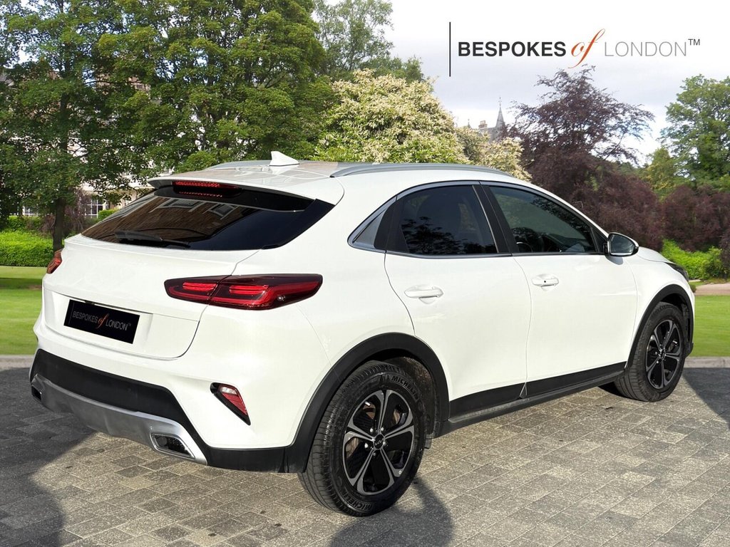USED 2022 22 KIA XCEED 1.6 GDi 8.9kWh 3 DCT Euro 6 (s/s) 5dr HUGE SPEC|CAMERA|NAV|CARPLAY|+