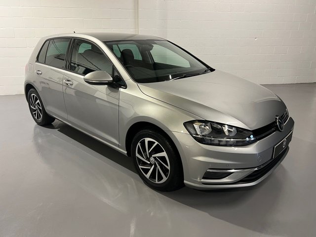View our VOLKSWAGEN GOLF