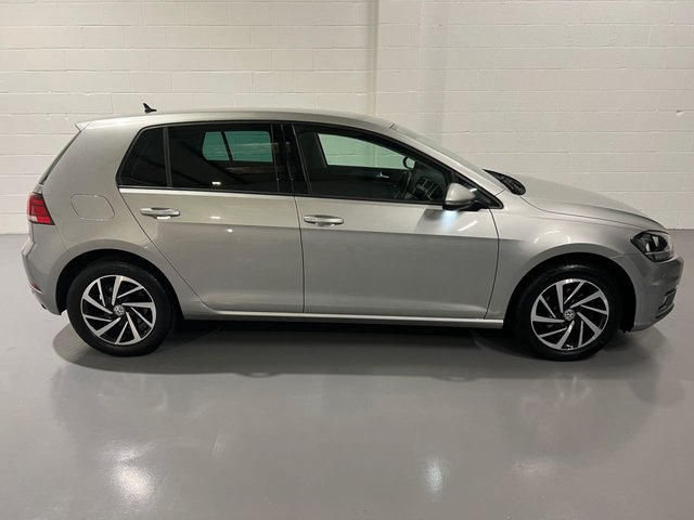 View our VOLKSWAGEN GOLF