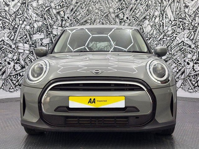 2022 MINI Hatch 1.5L Cooper Classic 5dr - Photo 5
