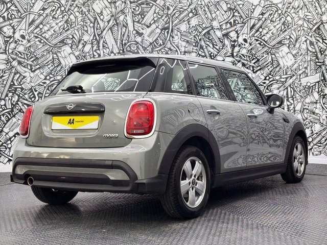 2022 MINI Hatch 1.5L Cooper Classic 5dr - Photo 11